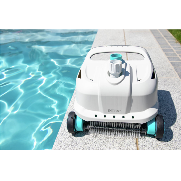Intex Deluxe Auto Pool Cleaner ZX300 im Pool – Seitenansicht des Venturi-Bodensaugers